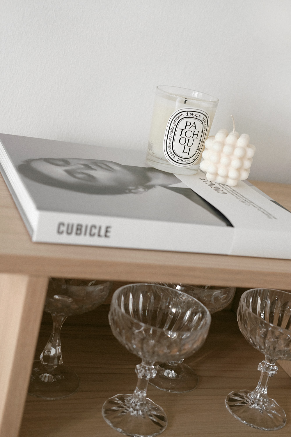 April Vlog: Interior-Updates and homemade Dumplings / Diptyque Candle