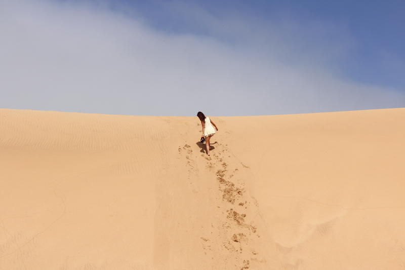 Outfit Barefoot in the Moroccan sand