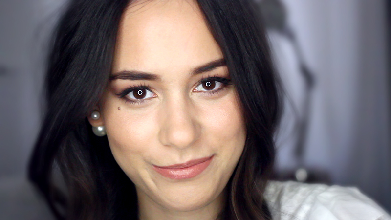 New Video: Face Swap mit madametamtam - Make-Up Looks für Weihnachten und Silvester