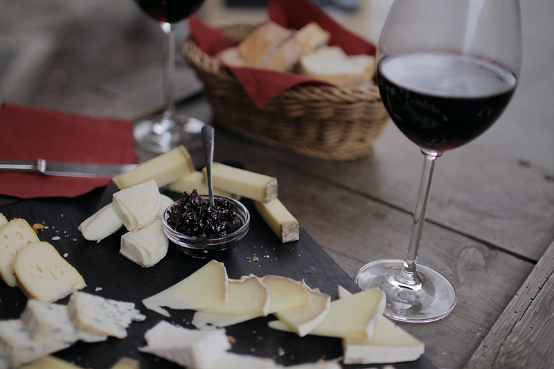 Hotspot for Cheese & Wine Lovers: La Käserie, Berlin