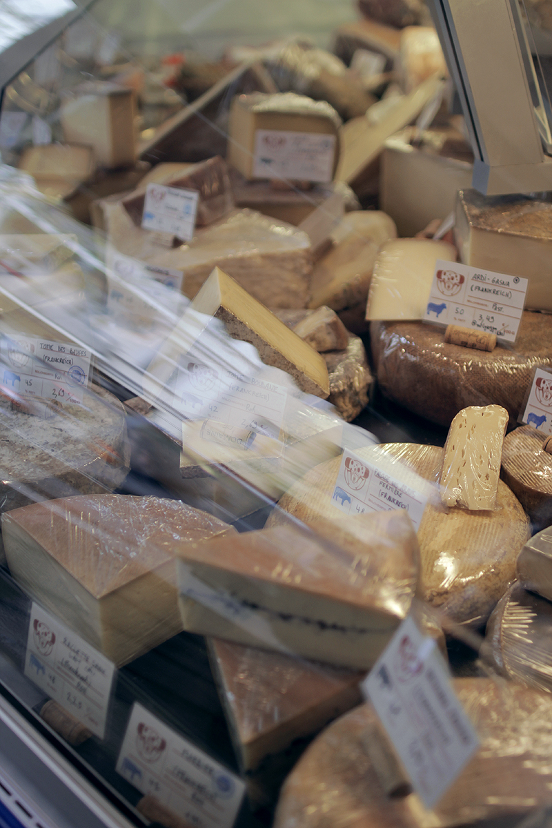 Hotspot for Cheese & Wine Lovers: La Käserie, Berlin