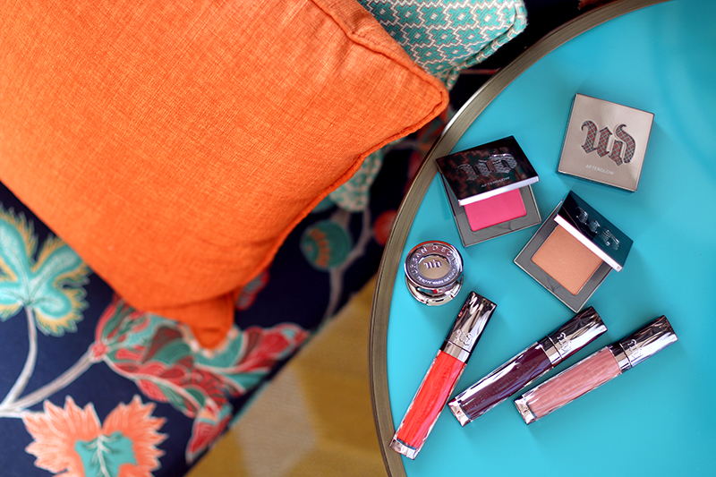 Urban Decay Summer Nights - Eyeshadow in Sideline, powder blush in Quiver and Kinky, lipgloss in Punch Drunk, Apocalypse and Liar