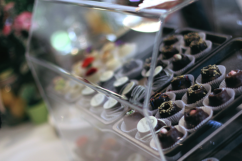 At the flower market: Mini gugelhupf from Ofenkatze.