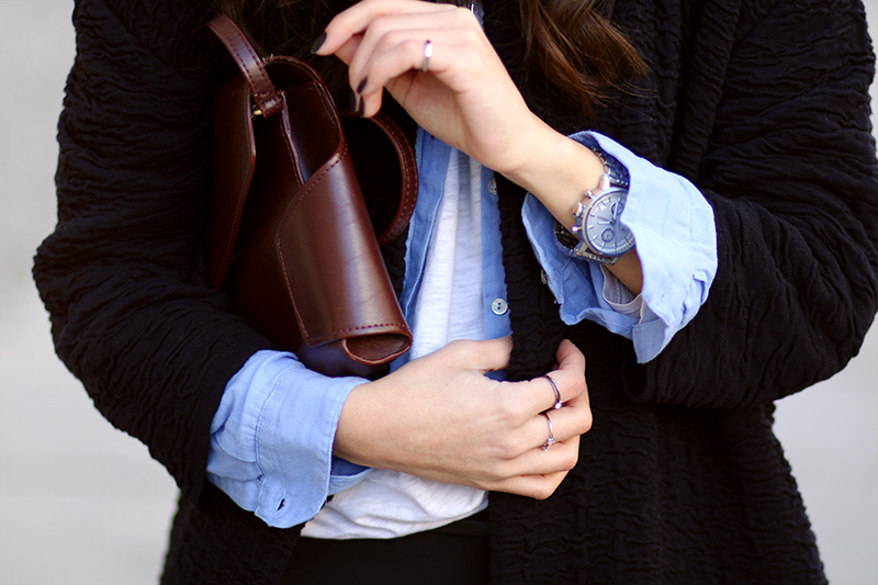 Cigarette Trousers, Tailored Pants, Unbuttoned Shirt, Beanie